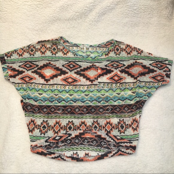 🎀 Tribal print top - Picture 3 of 6